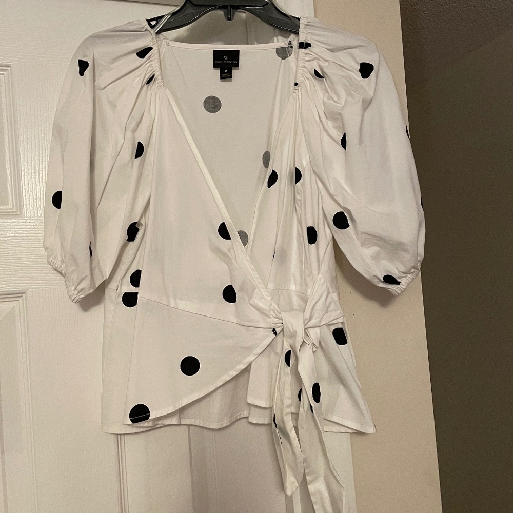 Cute puff shoulder polka dot blouse